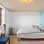 4 Bedroom Gorgeous In 펜션