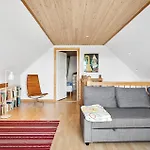 펜션 4 Bedroom Gorgeous In