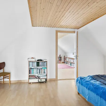 4 Bedroom Gorgeous In Feriehus *
