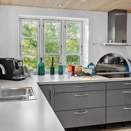 4 Bedroom Gorgeous In Feriehus *