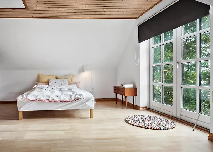 4 Bedroom Gorgeous In * Nørre Alslev