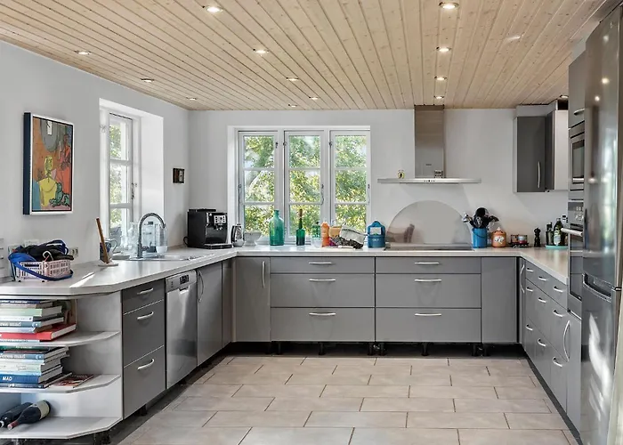 4 Bedroom Gorgeous In * Nørre Alslev